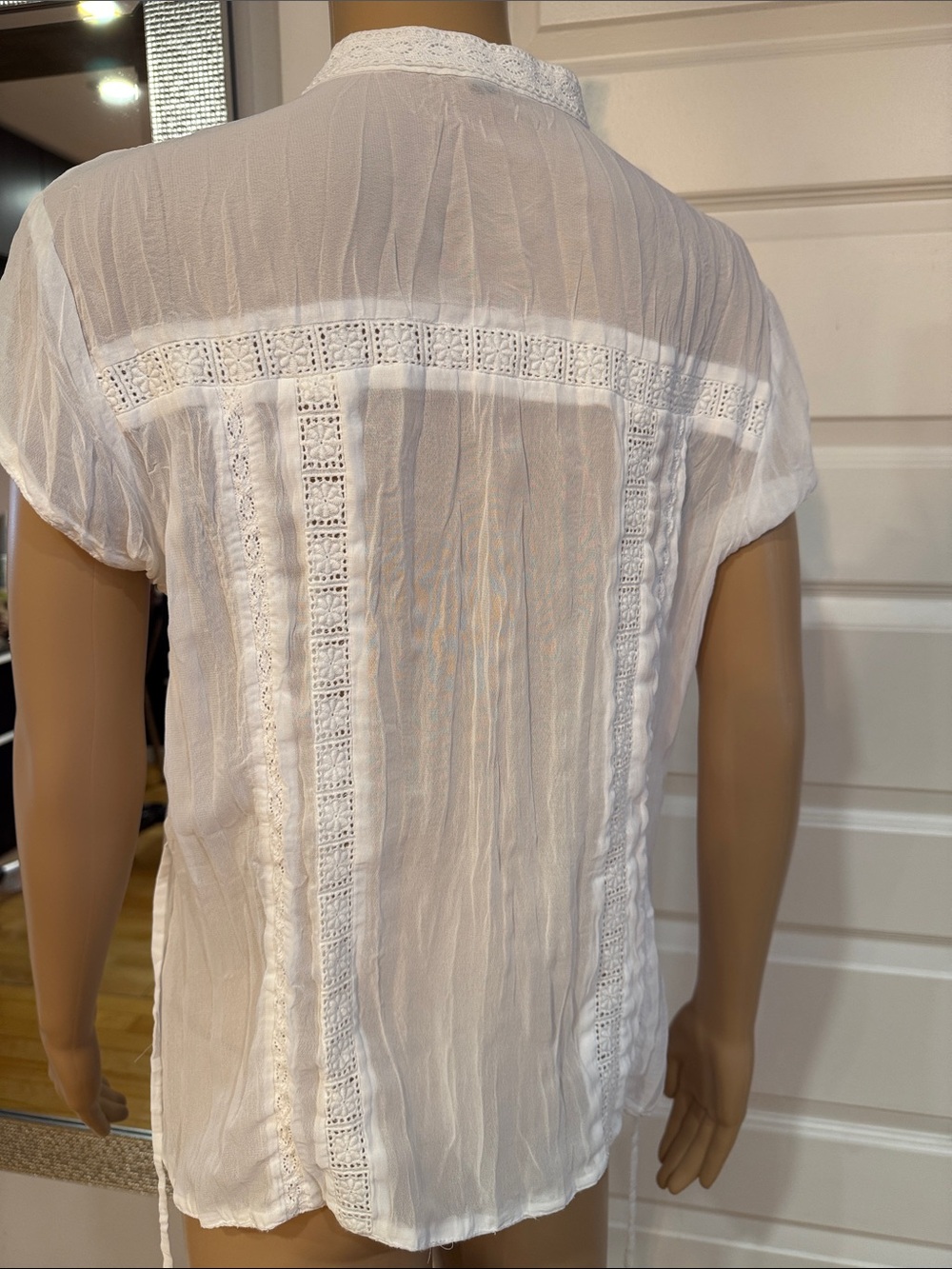 NY Collection White Ruffled Eyelet Button-Front Blouse - Picture 15 of 16